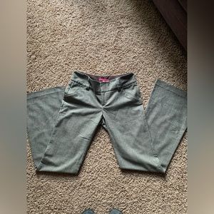 Alice + Olivia work dress pants size 4